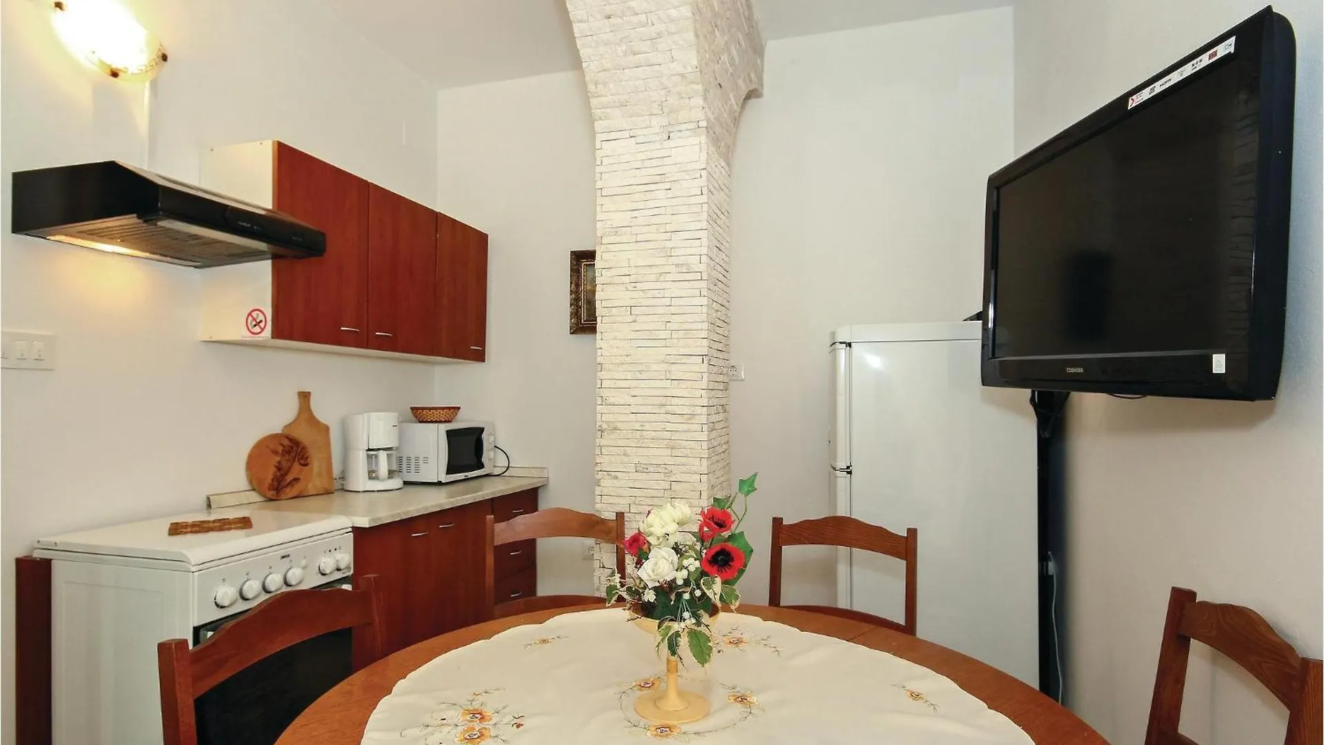 Beautiful Apartment In Umag With Wifi