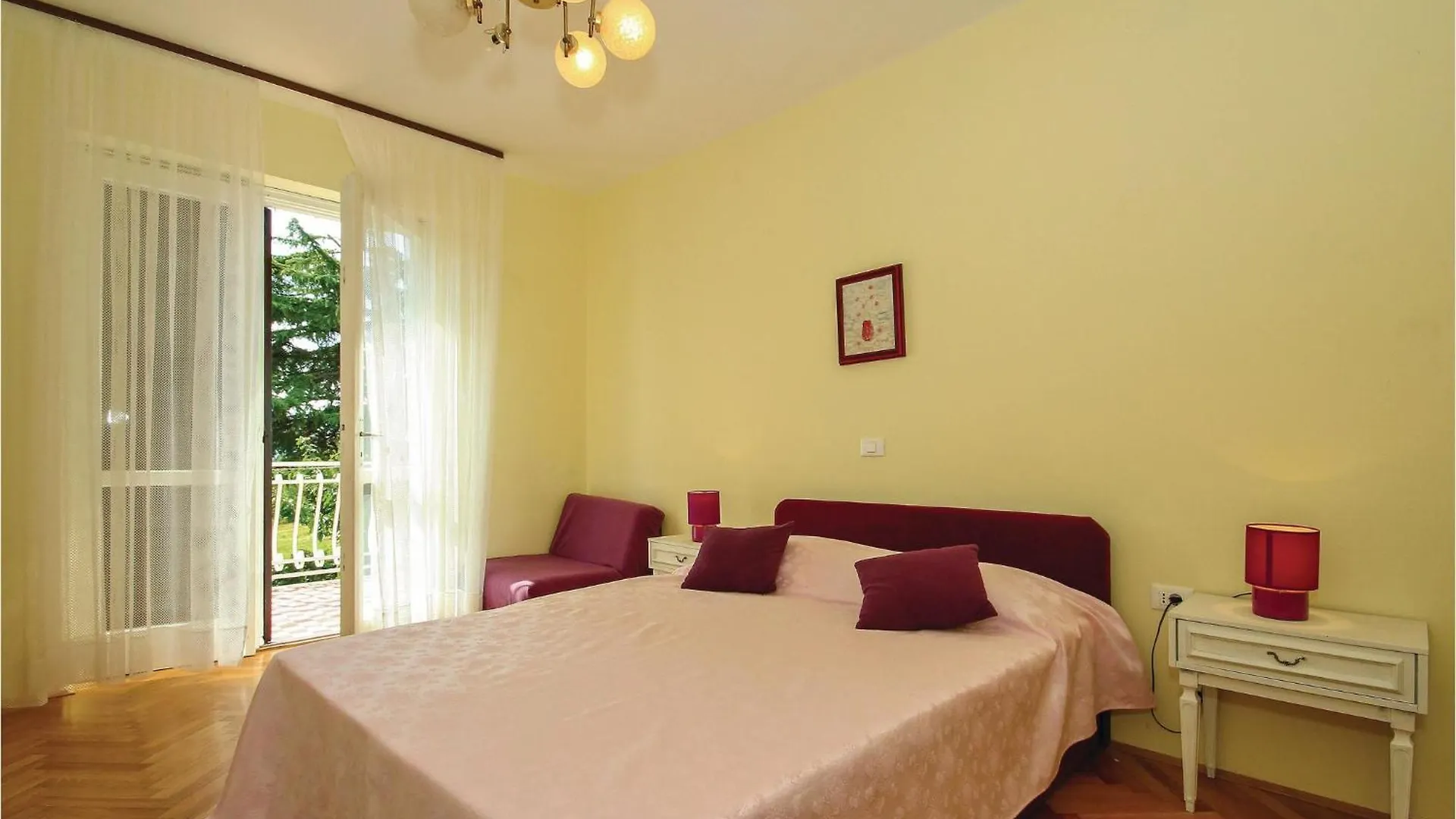 Beautiful Apartment In Umag With Wifi